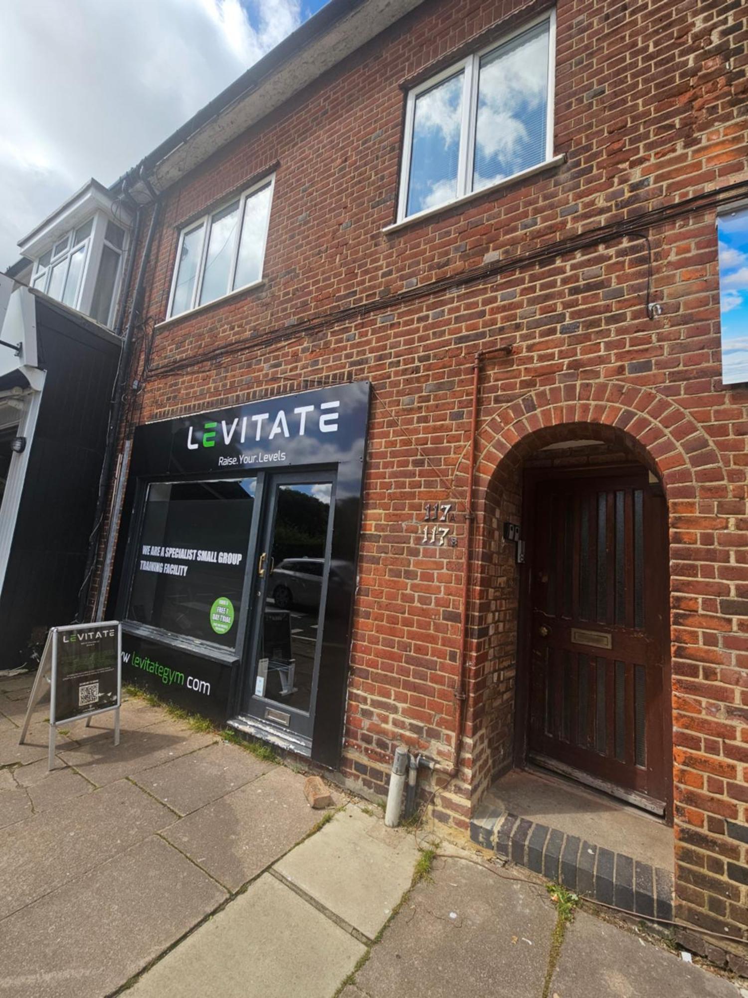 St Albans City Stays - Near Luton Airport - St Albans Abbey & City Train Station - Close To London- Harry Potter World - The Odyssey Cinema - Abbey Cathedral- Contractors I Business I Leisure- Sleeps Upto 6 People Ngoại thất bức ảnh